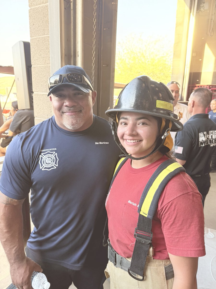 GlendaleFire's tweet photo. More Than a Calling 
The fire service is a legacy! Today, we celebrate a proud father watching his daughter graduate, continuing the dedication to service and community. Congratulations to our newest graduates and their supportive families! https://t.co/SMCsKG2uHa