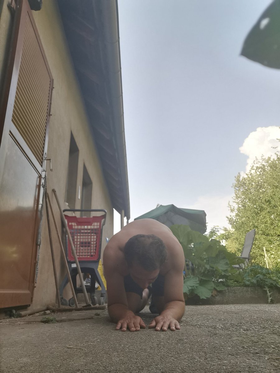 Photo de 17h

Toujours plus fatigué mais toujours plus motivé à ne pas décevoir ma Déesse <a href="/Spoil_Eva/">💫𝗣𝗿𝗶𝗻𝗰𝗲𝘀𝘀 𝗘𝘃𝗮 💫👑</a> 😊

Je retourne à l'ombre pour celle ci 😈😈