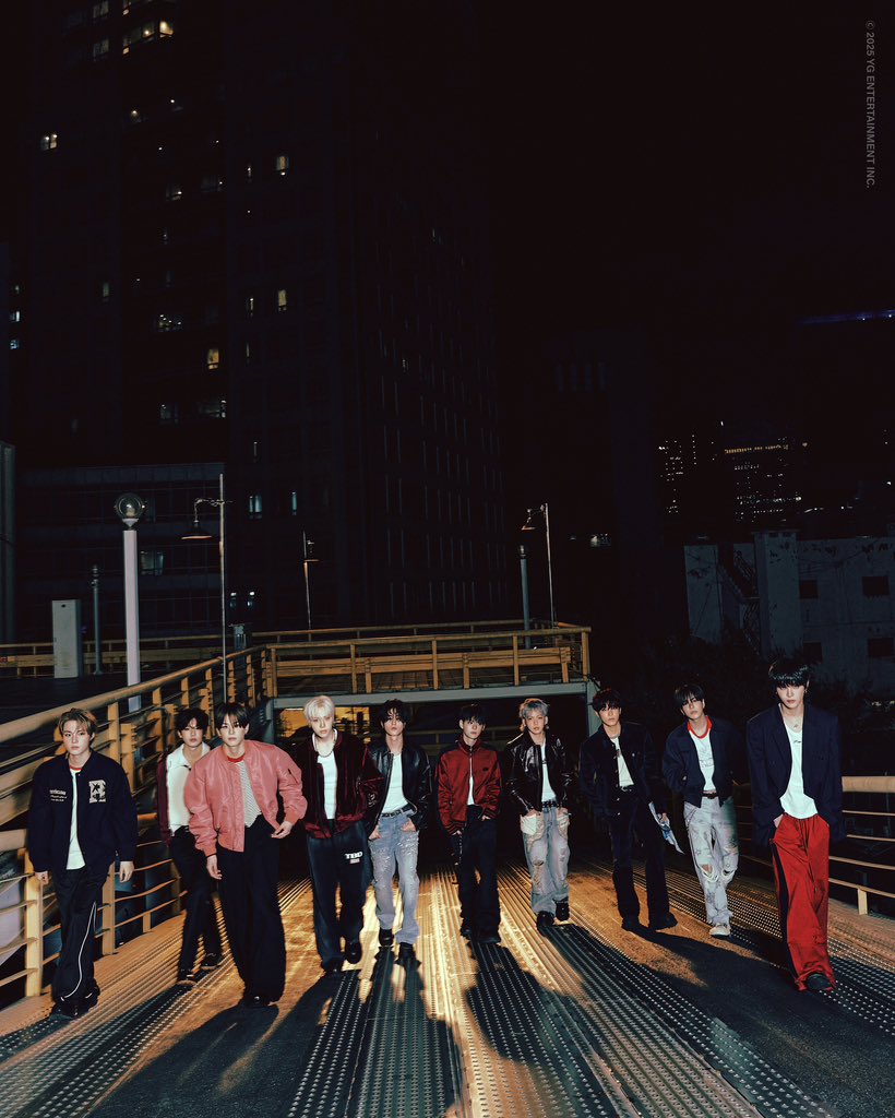 under the city’s midnight lights, the ten of them walk together with unshakable confidence — a pulse of charisma and unity, setting the stage for the electrifying era of ‘LOVE PULSE’.
