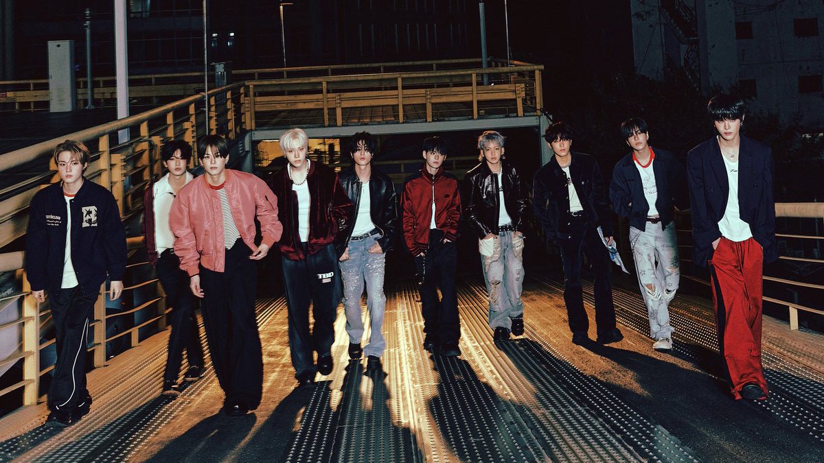 ## LETS BURN OUR TREASURE ❤️‍🔥❤️‍🔥

16 DAYS TO LOVE PULSE
LOVE PULSE VISUAL PHOTO
#PulseRacingForTREASURE
#LOVE_PULSE_STREET_VER
#TREASURE #트레저
<a href="/treasuremembers/">TREASURE</a>