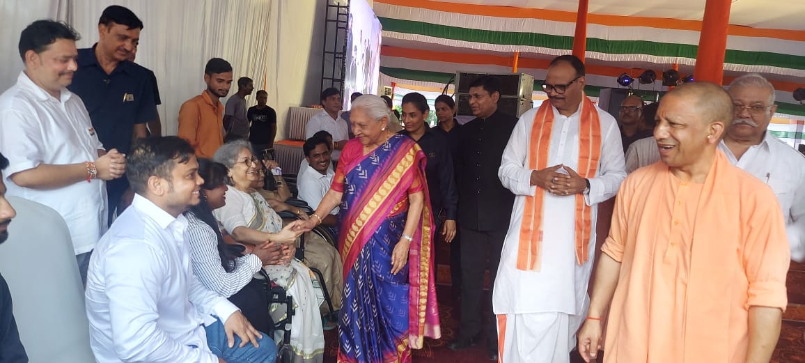 Mridu R. Goel (@mridu_goel) on Twitter photo Privileged to be invited by the Hon'ble Governor of Uttar Pradesh on the occasion of the 79th Independence Day.
It was an honour to meet both the Hon'ble Governor and the Hon'ble Chief Minister of U.P.
<a href="/socialpwds/">Divyang Empowerment</a> <a href="/DisabledWorld/">Disabled World (DW)</a> <a href="/Divyangjanup/">divyangjan UP</a>
#IndependenceDay #Inclusion Privileged to be invited by the Hon'ble Governor of Uttar Pradesh on the occasion of the 79th Independence Day.
It was an honour to meet both the Hon'ble Governor and the Hon'ble Chief Minister of U.P.
<a href="/socialpwds/">Divyang Empowerment</a> <a href="/DisabledWorld/">Disabled World (DW)</a> <a href="/Divyangjanup/">divyangjan UP</a>
#IndependenceDay #Inclusion