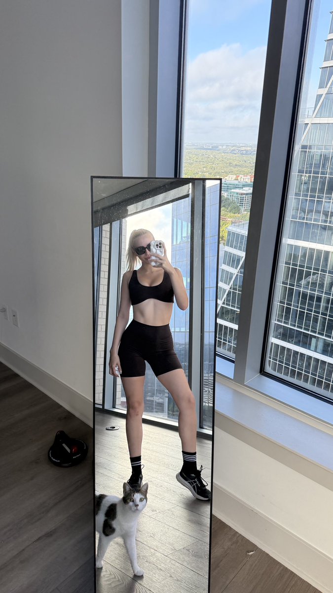Anna Machata (@annamachataa) on Twitter photo gm gm ct ☀️
started the day strong with a workout before work and catching up on some <a href="/shefiorg/">shefi.eth (💫,💫)</a> class.
how are you making your friday count? gm gm ct ☀️
started the day strong with a workout before work and catching up on some <a href="/shefiorg/">shefi.eth (💫,💫)</a> class.
how are you making your friday count?