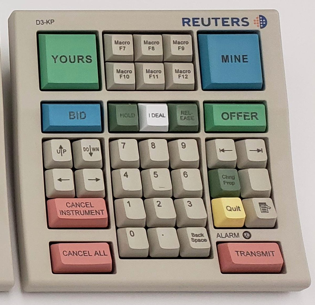 usgraphics's tweet image. Thompson REUTERS trading desk keyboard. 

Does your company keyboard have &quot;YOURS&quot; and &quot;MINE&quot; keys?