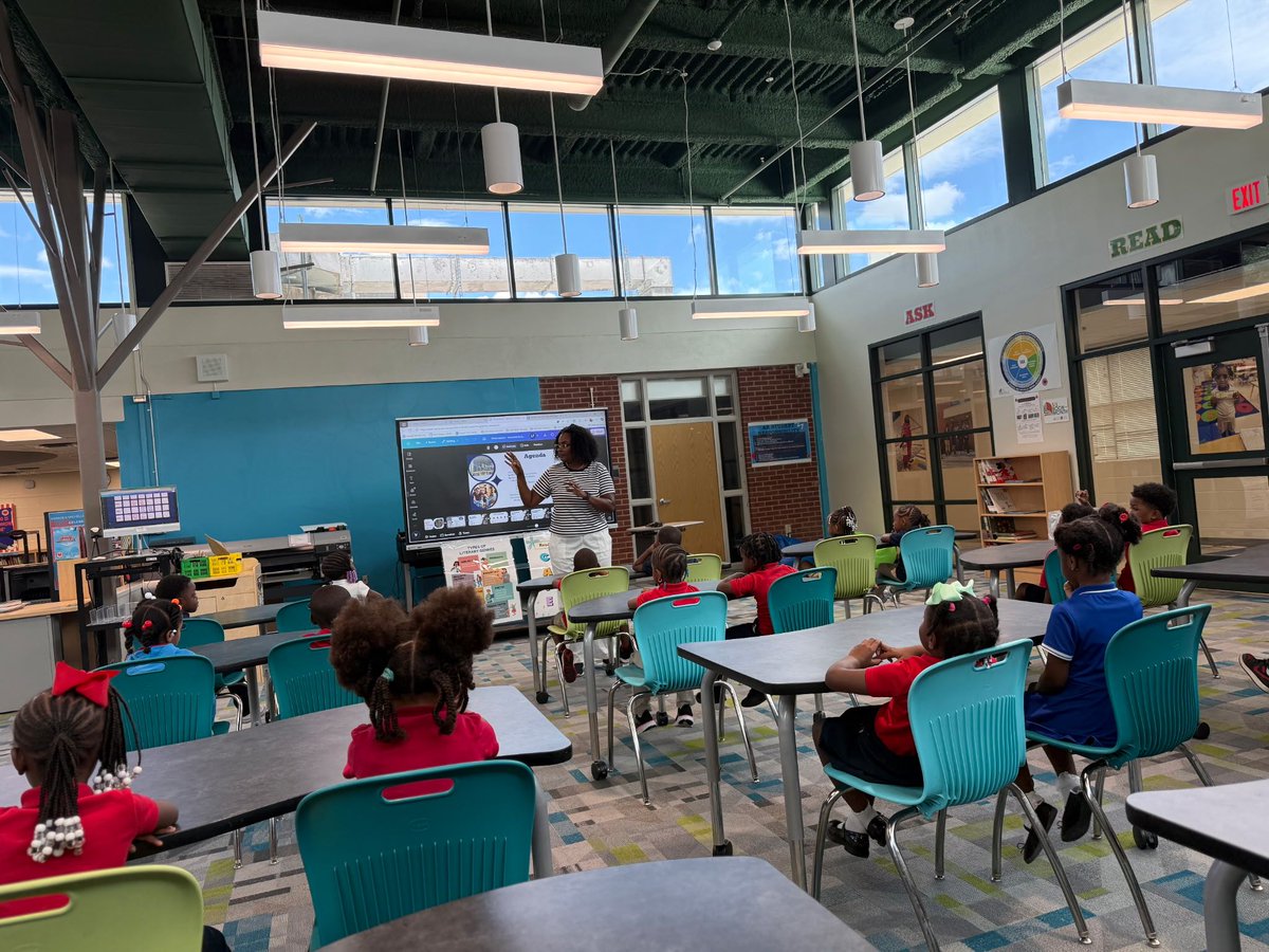 apsBAMOAcademy's tweet image. #BAMOEagles were engaged and participated in how to care for devices #techtime with @fousheeeds #devicedeployment @apsupdate @apsmediaserv @robinviews @apbaldwineds #Atlantapublicschools