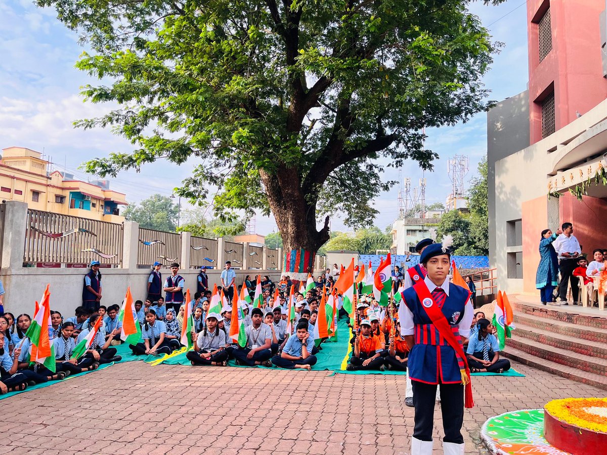 nsspodnh's tweet photo. Independence day celebration at Govt High sec school Silvassa Zhandachowk Marathi Medium 
@_NSSIndia @nssdnhdd @nssgujarat @EduMinOfIndia @DnhPublicity 
@PMOIndia
#HarGharTiranga2025 
#IndependenceDay https://t.co/B458GZmCT8