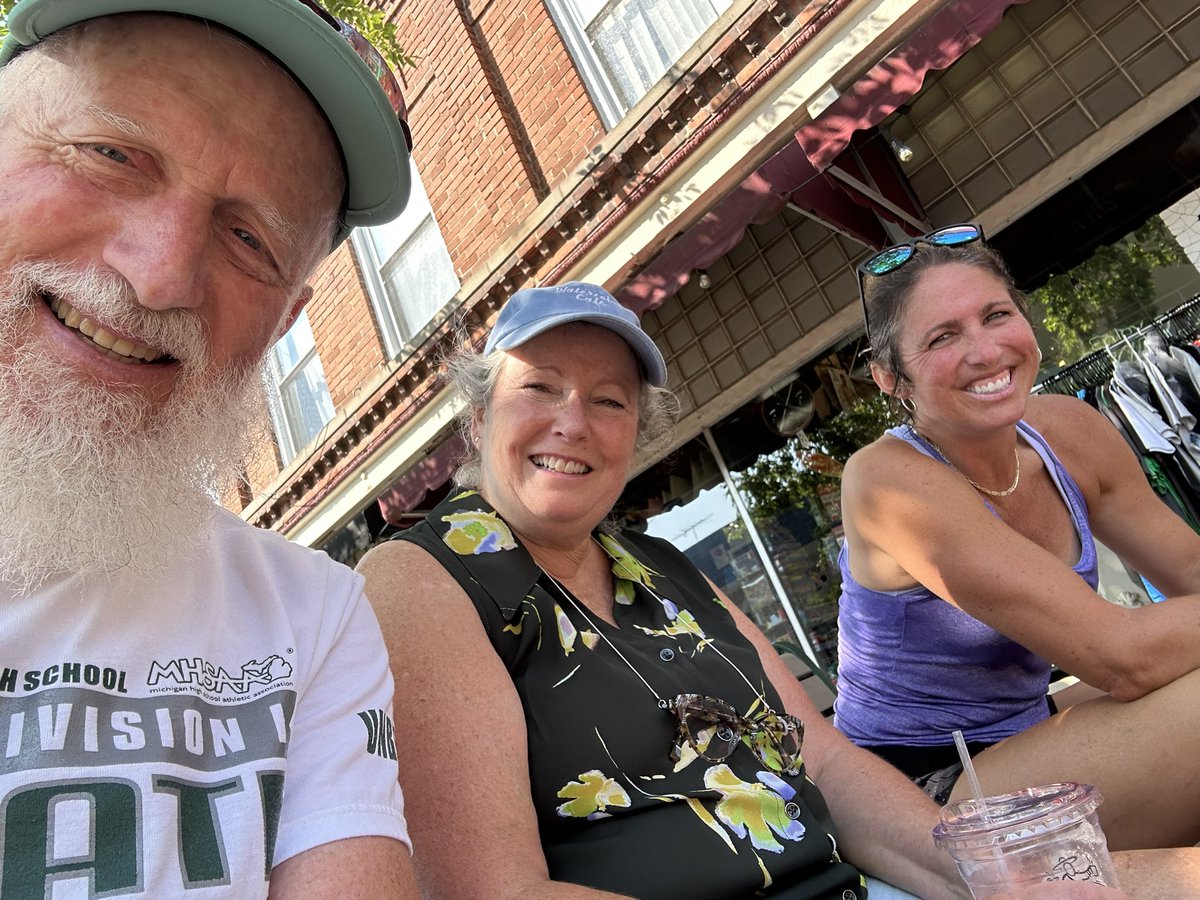 LOHS “Alumni” Running tweet media