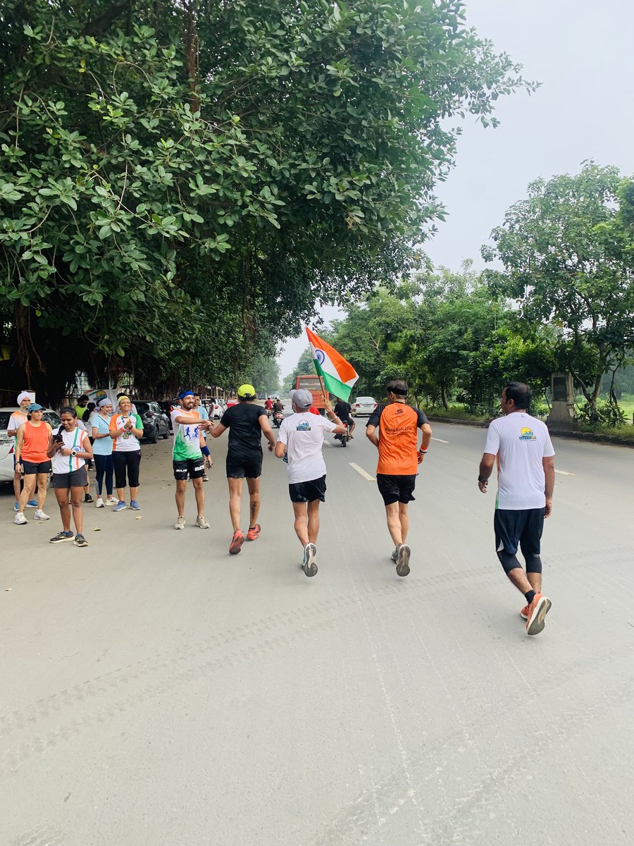 pragneshrunner's tweet photo. Happy Independence Day 🇮🇳

@RunRide2fit 
@FitIndiaOff 

#running #fitindia #marathon #training https://t.co/pqETJ7kDTc