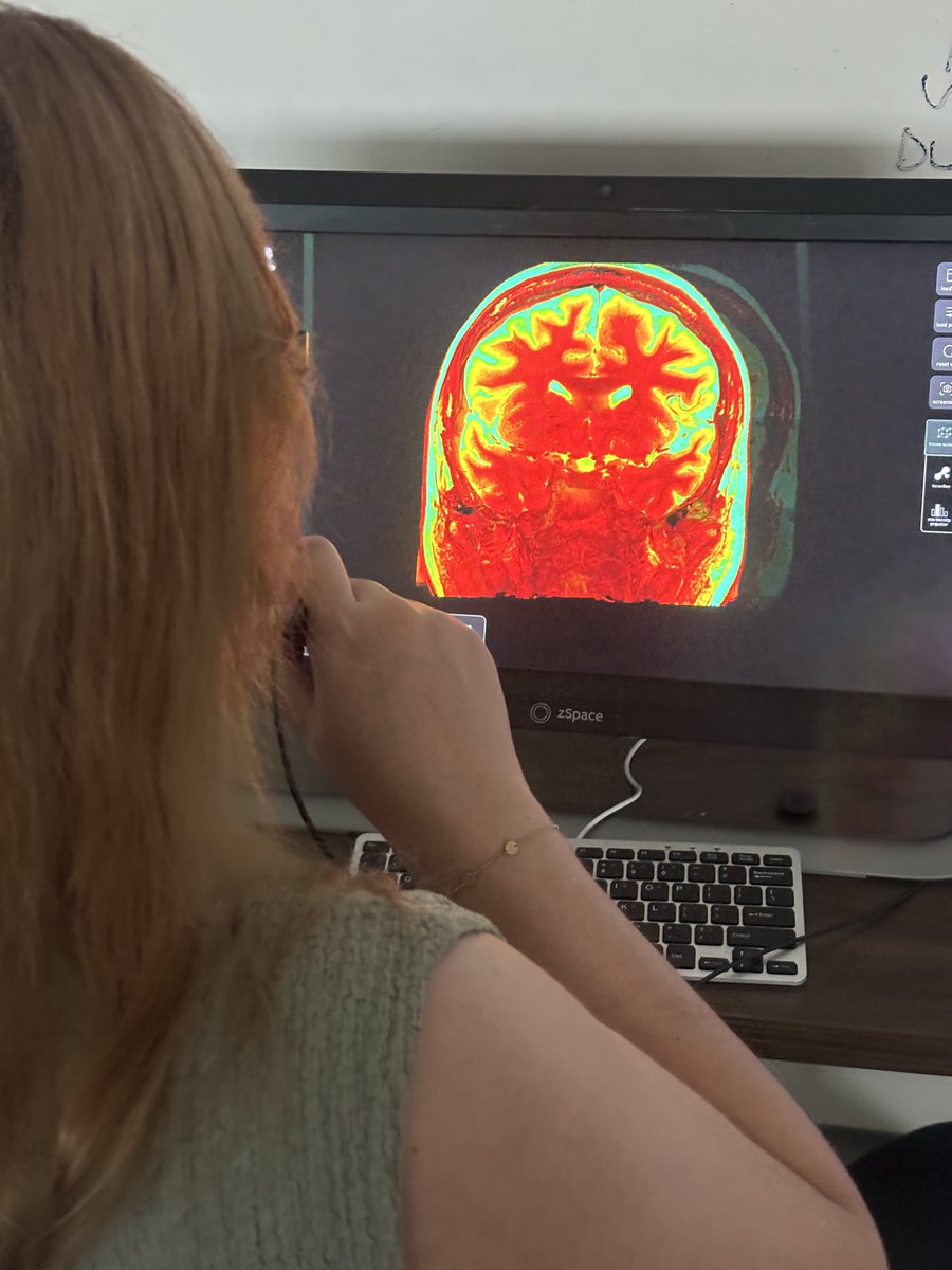 Warren Neuroscience Lab (WNL) tweet media