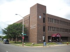 Free parking is available for visitors, including jurors, who are coming to our court locations at the Criminal Justice Center and Lincoln Hall of Justice. These are where our Criminal and Family - Juvenile divisions are located. Learn more at 3rdcc.org.