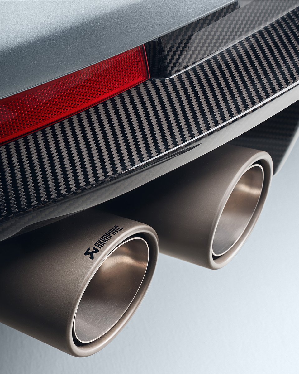 BovensiepenGmbH's tweet photo. Timeless elegance and sporting aesthetics. Unveiling the Bovensiepen Zagato in Skyscraper Grey Metallic with Carbon Package at The Quail, California. 😎🚗🏄♀️🌊
Discover new details!
#FineDriving #TimelessDesign #bornandmadeinbuchloe
@TheQuailCA
@MontereyCarWeek https://t.co/VBcJCQ3nsB