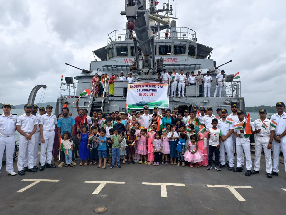 SMX_UpdatesHub's tweet photo. As part of the 79th #IndependenceDay celebrations, the #NavalComponent hosted a 'Ship Open for Visitors' event at Kamorta. https://t.co/U5iu1wIq93