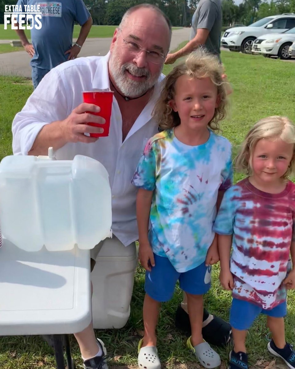 Extra Table tweet media