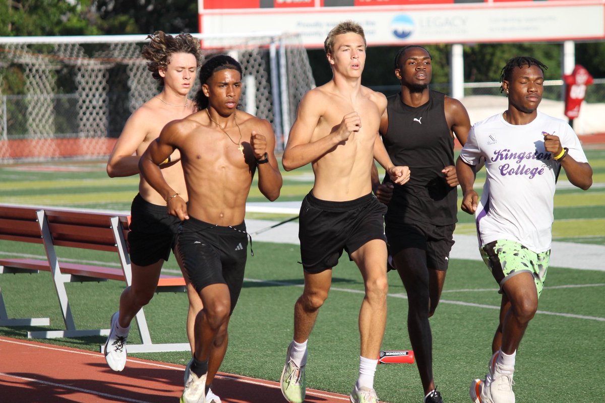 The grass is always greener and the track is always hotter in Ottumwa 😎.