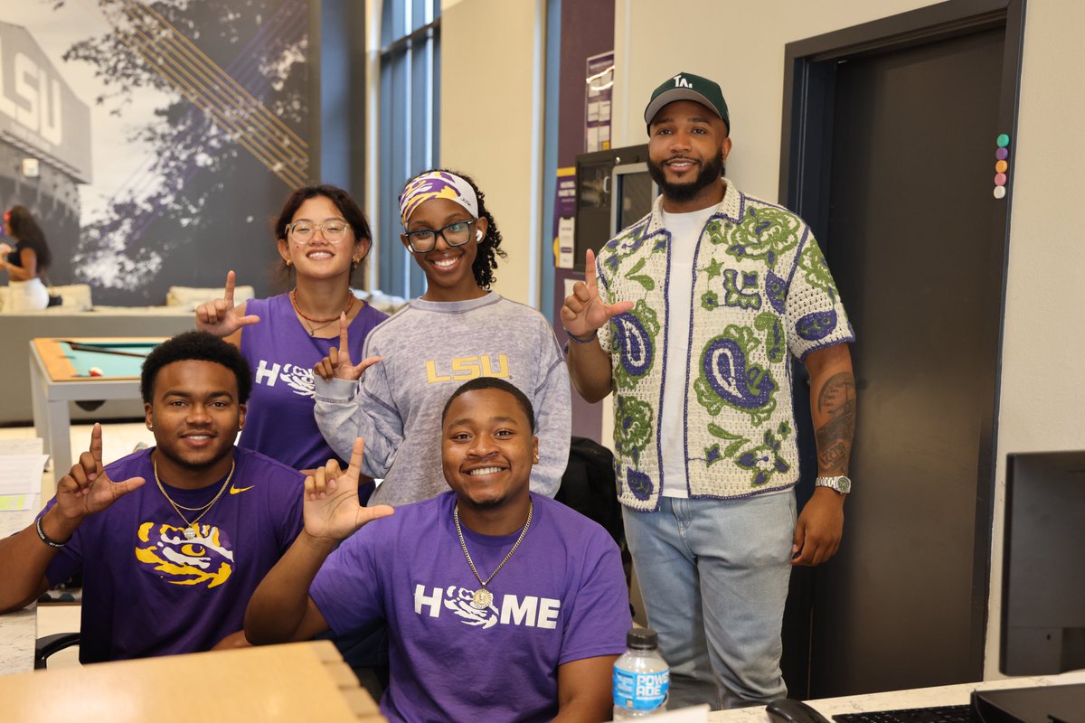 LSU Residential Life tweet media