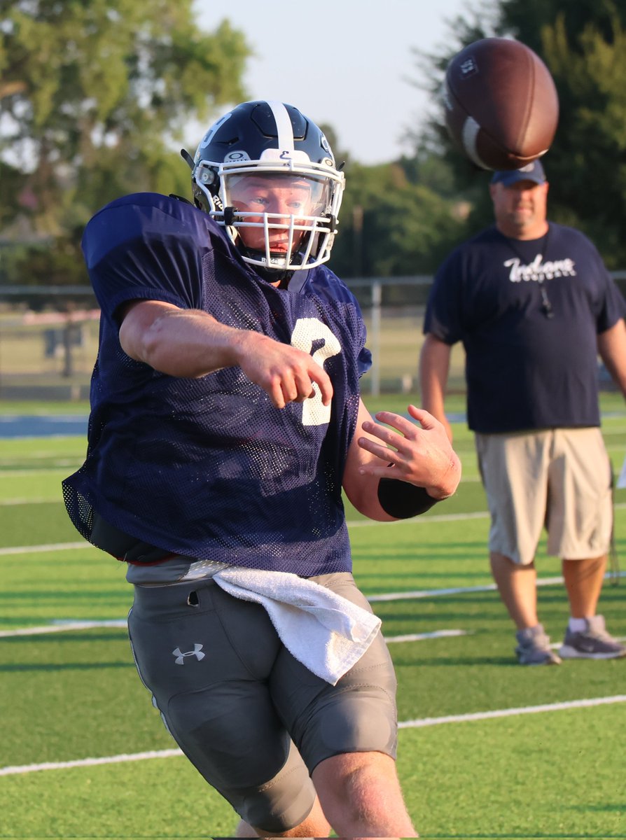 El Reno High School's football team held its lone preseason scrimmage Friday night at Memorial Stadium against Elk City. (El Reno Tribune Photographer/Glen Miller)