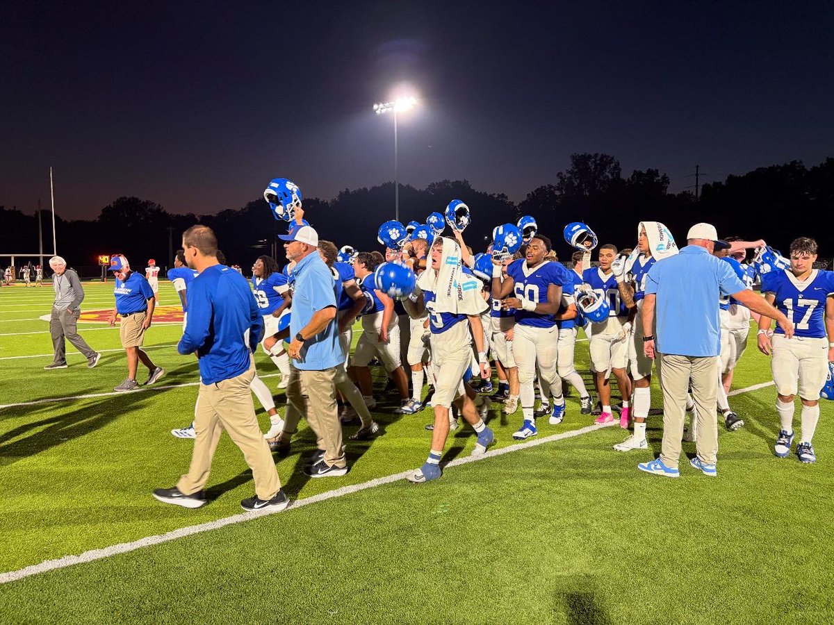 Congratulations to our Scotties &amp; to Coach Jackson Arnett on securing his 1st WIN as Head Football Coach of Glasgow Scottie Football. 👏🏻👏🏻👏🏻

A strong &amp; memorable win to begin the 2025 season &amp; an exciting new chapter for our program.

More to come….. 🐾

#GoDawgs #TakeWhatsOurs
