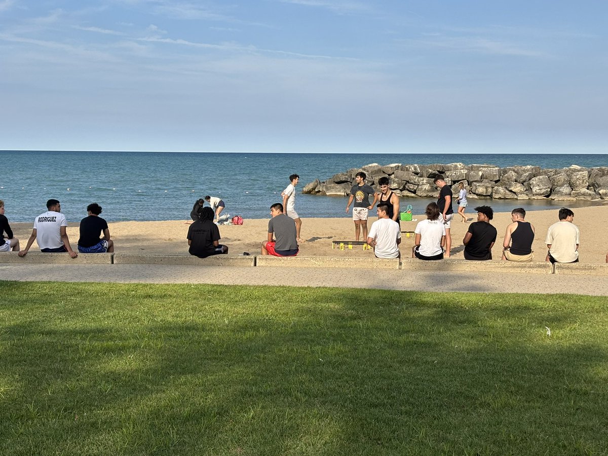 Team picnic at the beach!🏖️