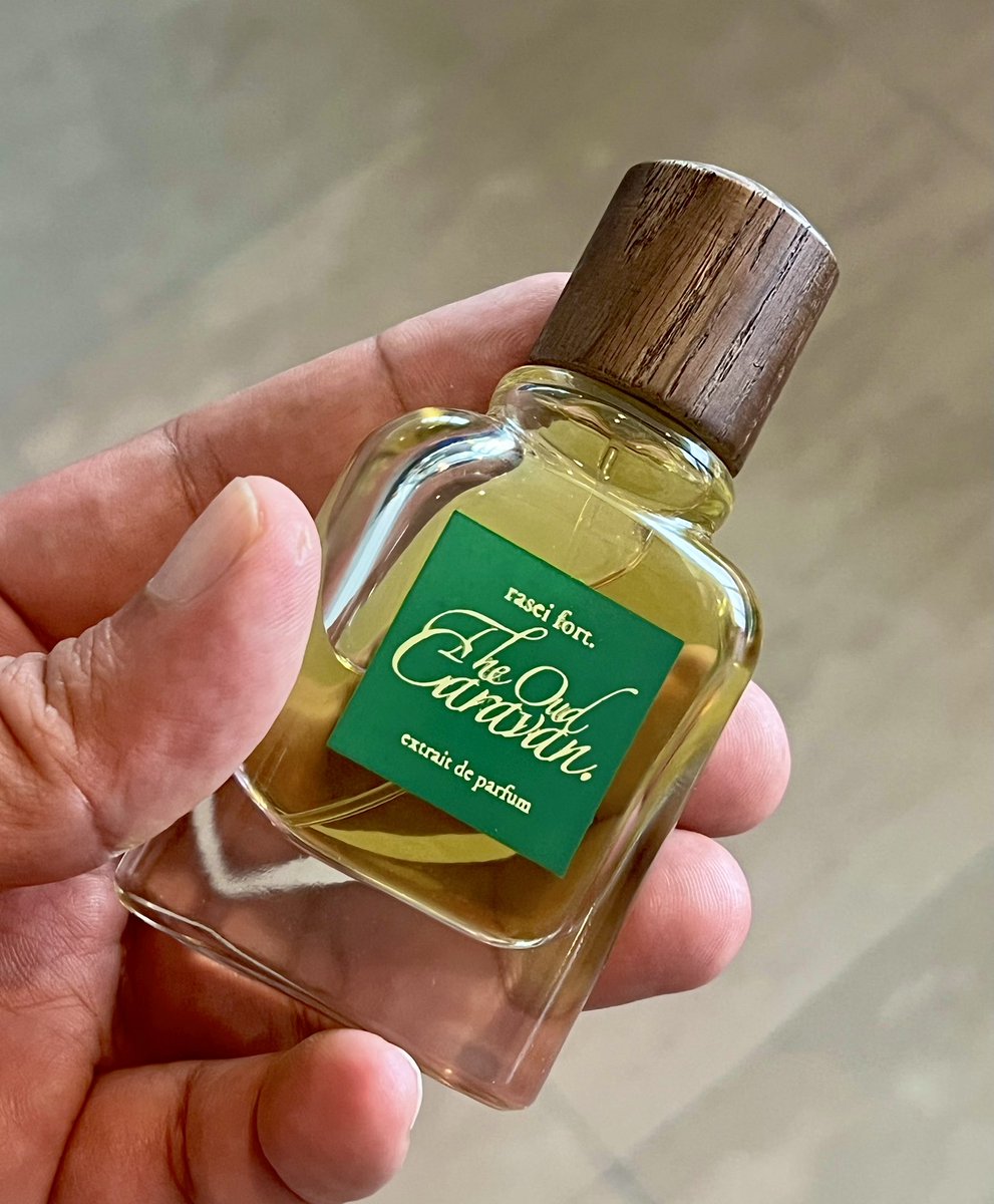 At home on this quiet Saturday I’m giving this a full wearing for proper evaluation. Some describe the oud here to be too pungent &amp; animalic. I dont find it so at all. It’s bold &amp; musky, yes, very masculine, but the ‘scent aggression’ is tamed with just a hint of rose &amp; vanilla