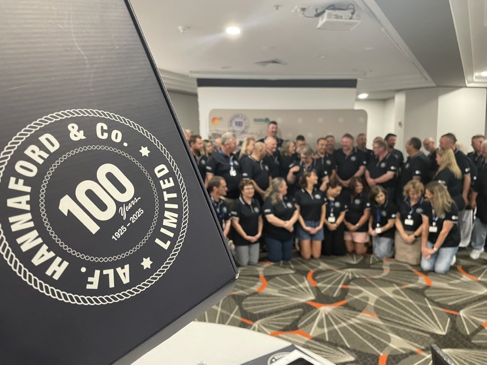 brettpheath's tweet photo. Thanks for attending @Hannaford_aus 100yr celebration @MattBrannRURAL 
@CrutePhillip @UPLAUSLtd @GrainProducerSA @GrainGrowersLtd @NationalFarmers @VicFarmers @GrainIndustryWA https://t.co/4zS1zdCbcI
