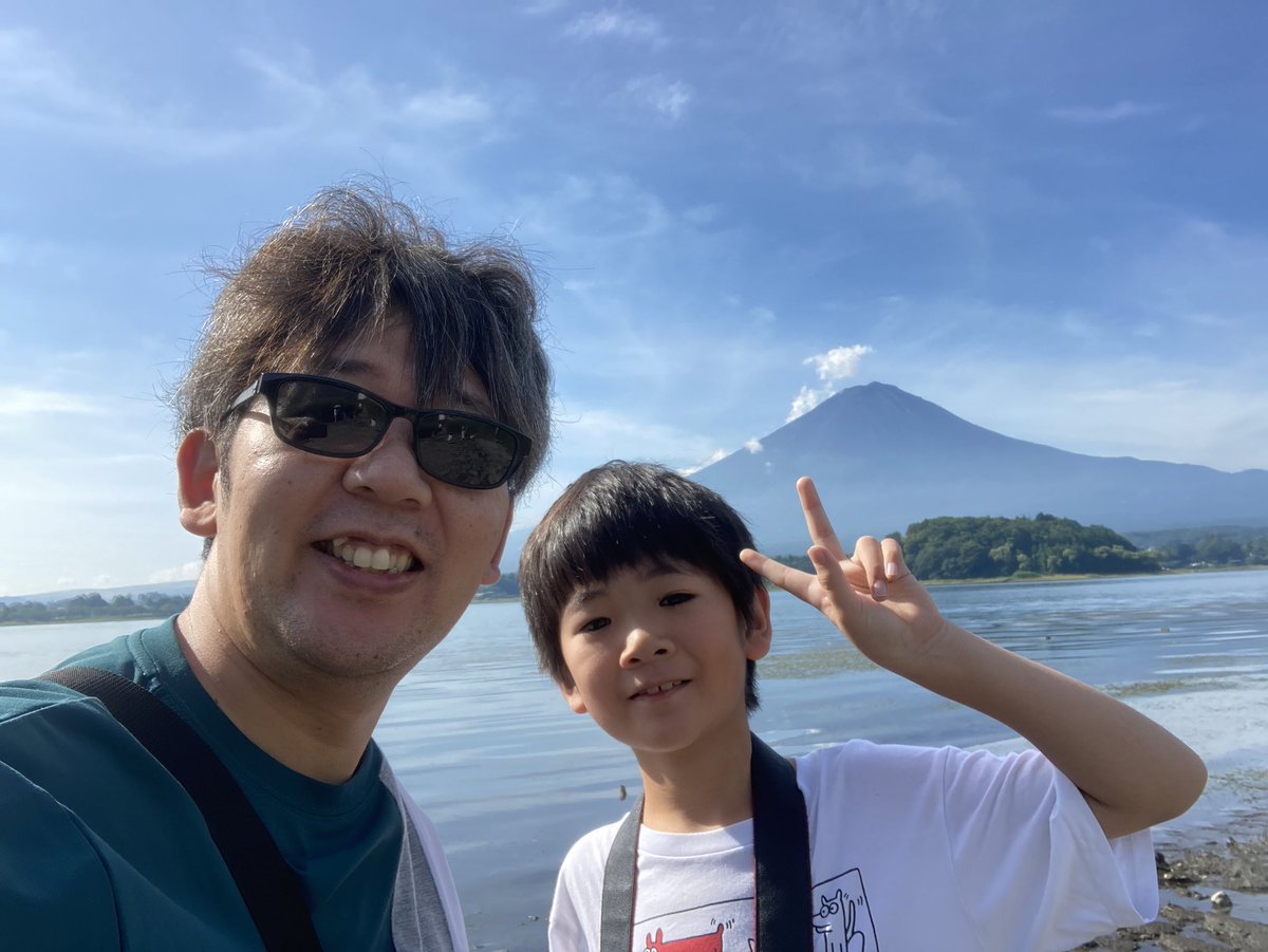 朝の富士山、怪しいおじさん
