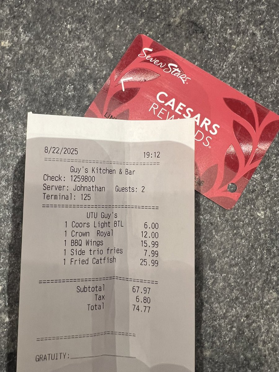 lennymcgarvey's tweet photo. Had a $75.00 comp in food , ordered and what’s the chance, the bill comes to $74. 77 ? Thank You @Horseshoetunica @CaesarsRewards #SevenStar https://t.co/4Xfo3N5JkN
