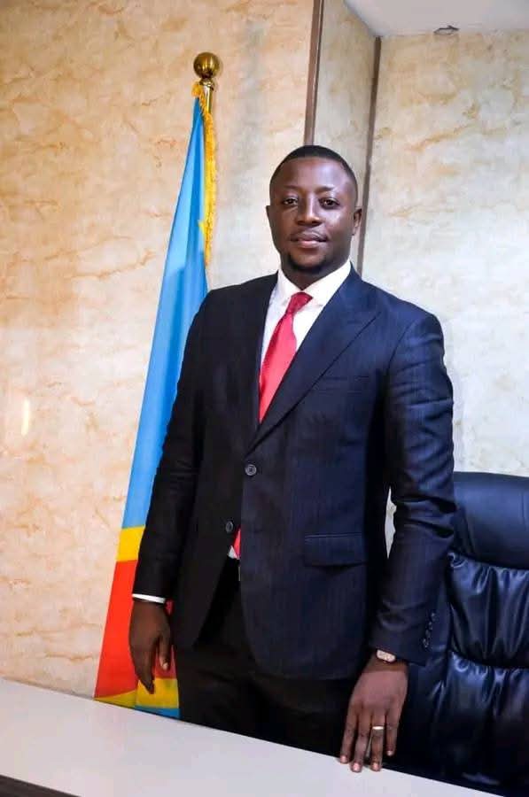 KazadiRodrick's tweet photo. #RDC #URGENT 🛑 | 𝐋'𝐢𝐧𝐠𝐞́𝐧𝐢𝐞𝐮�� 𝐂𝐥𝐚𝐮𝐝𝐞 𝐌𝐁𝐔𝐘𝐈 𝐚𝐧𝐧𝐨𝐧𝐜𝐞 𝐬𝐚 𝐜𝐚𝐧𝐝𝐢𝐝𝐚𝐭𝐮𝐫𝐞 𝐚̀ 𝐥𝐚 𝐩𝐫𝐞́𝐬𝐢𝐝𝐞𝐧𝐜𝐞 𝐝𝐮 𝐂𝐨𝐧𝐬𝐞𝐢𝐥 𝐍𝐚𝐭𝐢𝐨𝐧𝐚𝐥 𝐝𝐞 𝐥𝐚 𝐉𝐞𝐮𝐧𝐞𝐬𝐬𝐞, 𝐂𝐍𝐉. https://t.co/sJzJG8NYgc