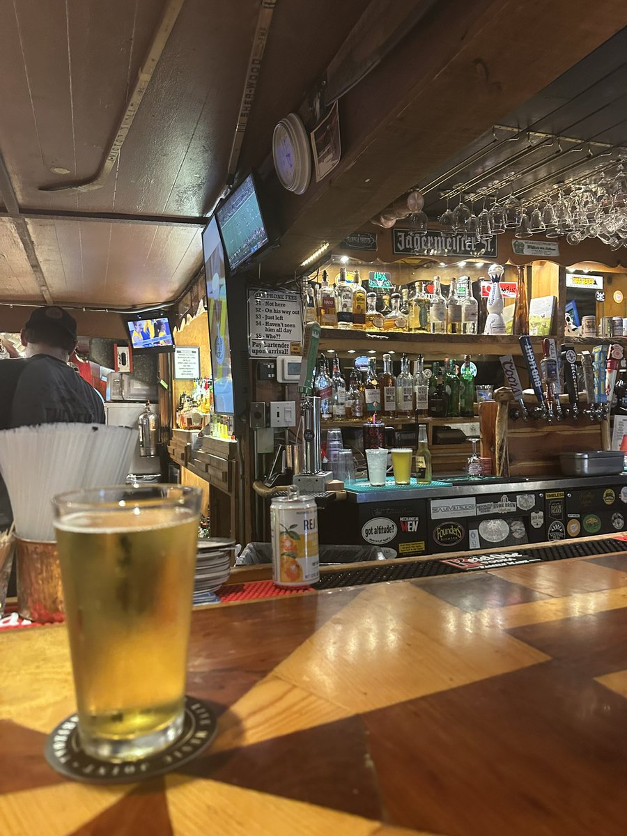 Clue Heywood tweet media