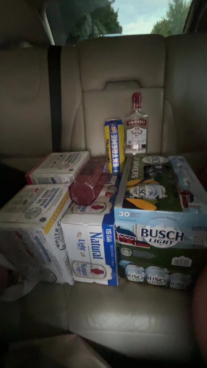 BarstoolPrep's tweet image. Happy Blue White game gentlemen. 
Let’s start this season off strong. #fuckwestide