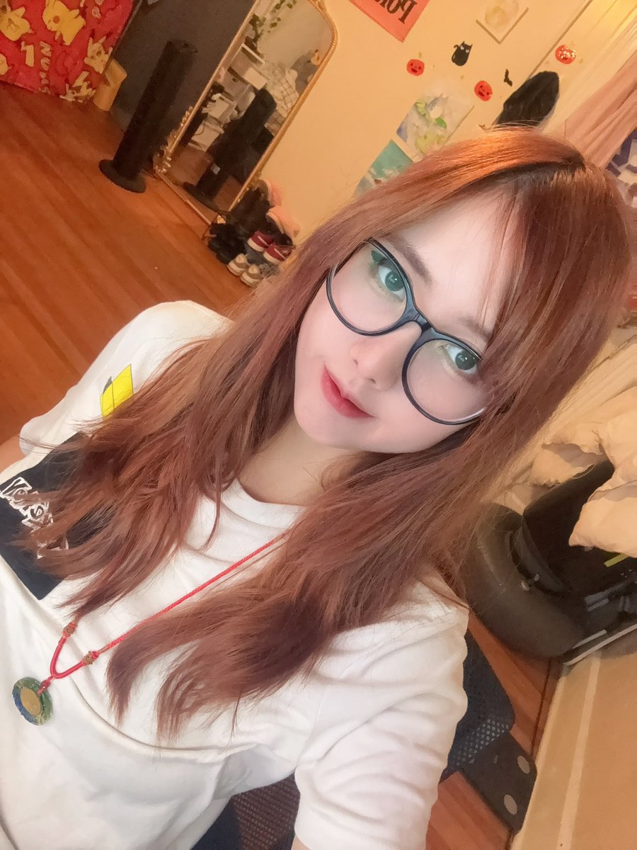 Ya toca stream UwU 
Twitch.tv/Aalexlee22