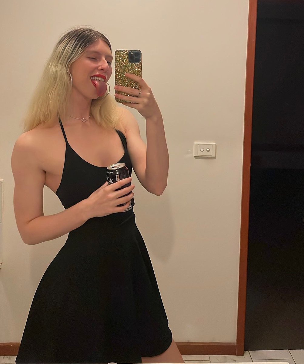 😜