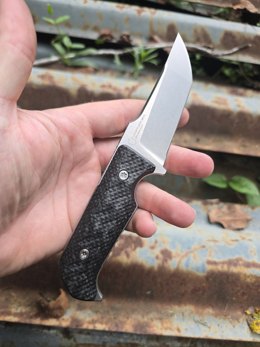 DauntlessMFG's tweet photo. The Work Knife V4 in Magnacut is back in stock https://t.co/I8PfUgRlXw