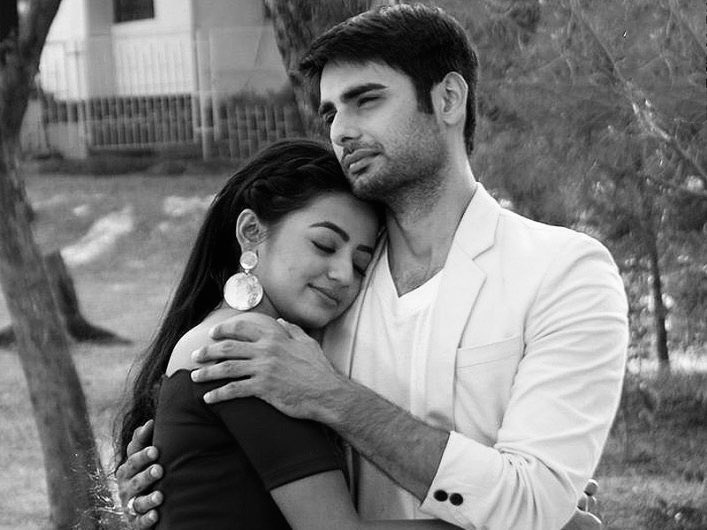 dreams6116's tweet photo. Ben onları özledim 🥹❤️
#Raglak #Swasan #Temish #Swaragini #BıçakSırtı #NamishTaneja #TejasswiPrakash #VarunKapoor #HellyShah https://t.co/W4TthRPVWr