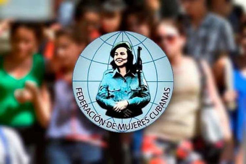 La #FMC celebra hoy 65 años de su fundación. Felicidades a todas las mujeres que integran la organización, especialmente a las tuneras que de conjunto con la Delegación del ICAP han desarrollado actividades con Grupos, Delegaciones y Brigadas  de Solidaridad de distintos países.