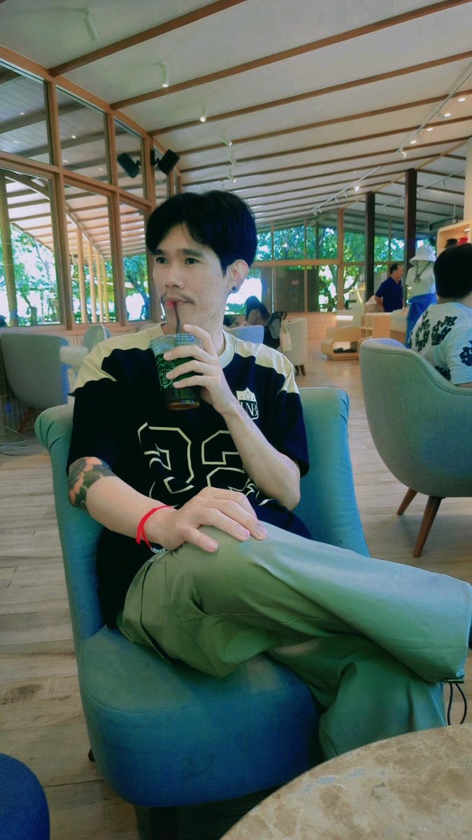 แก้เหงา tweet media