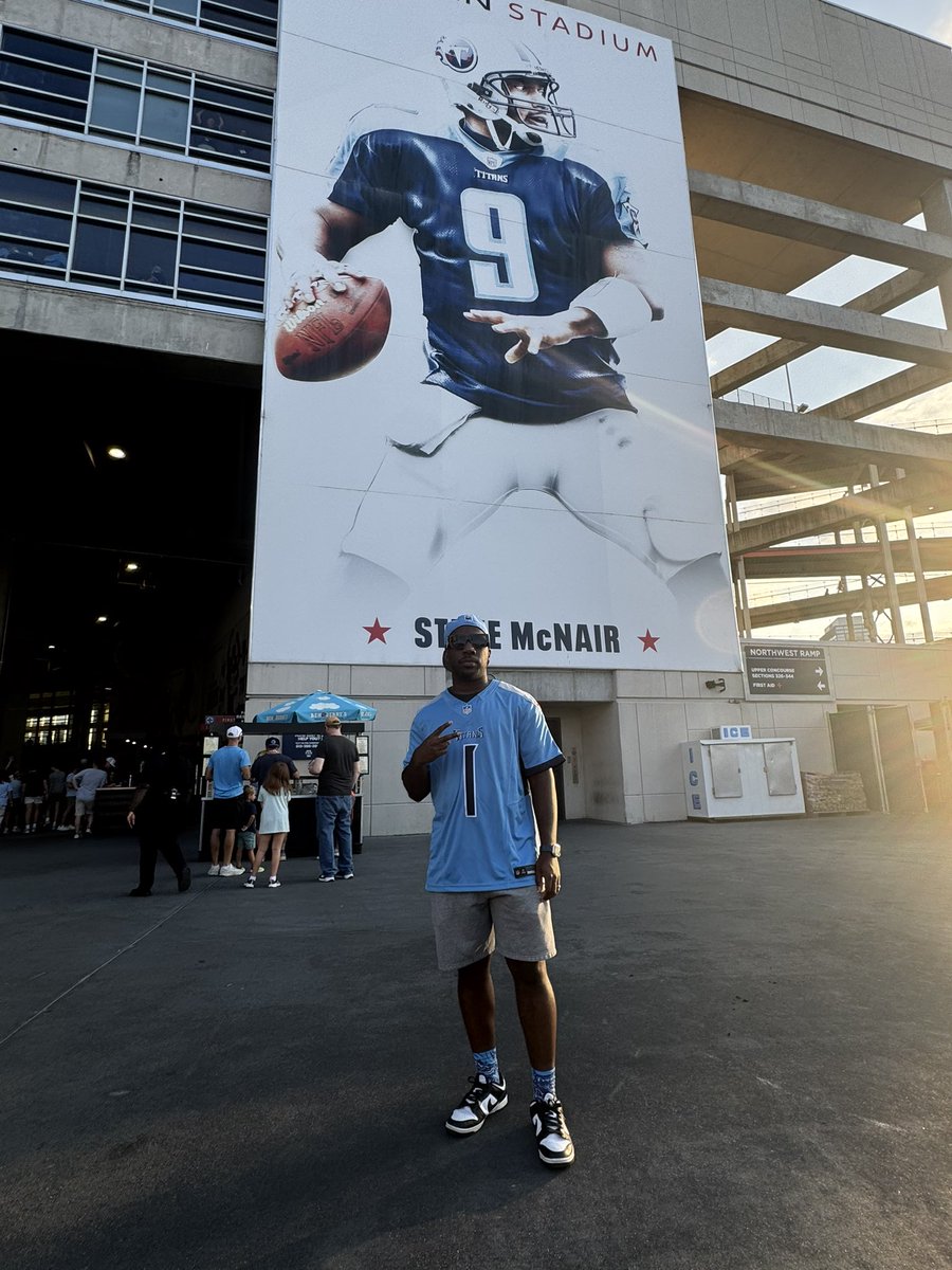 _dosjay's tweet image. #TitanUp