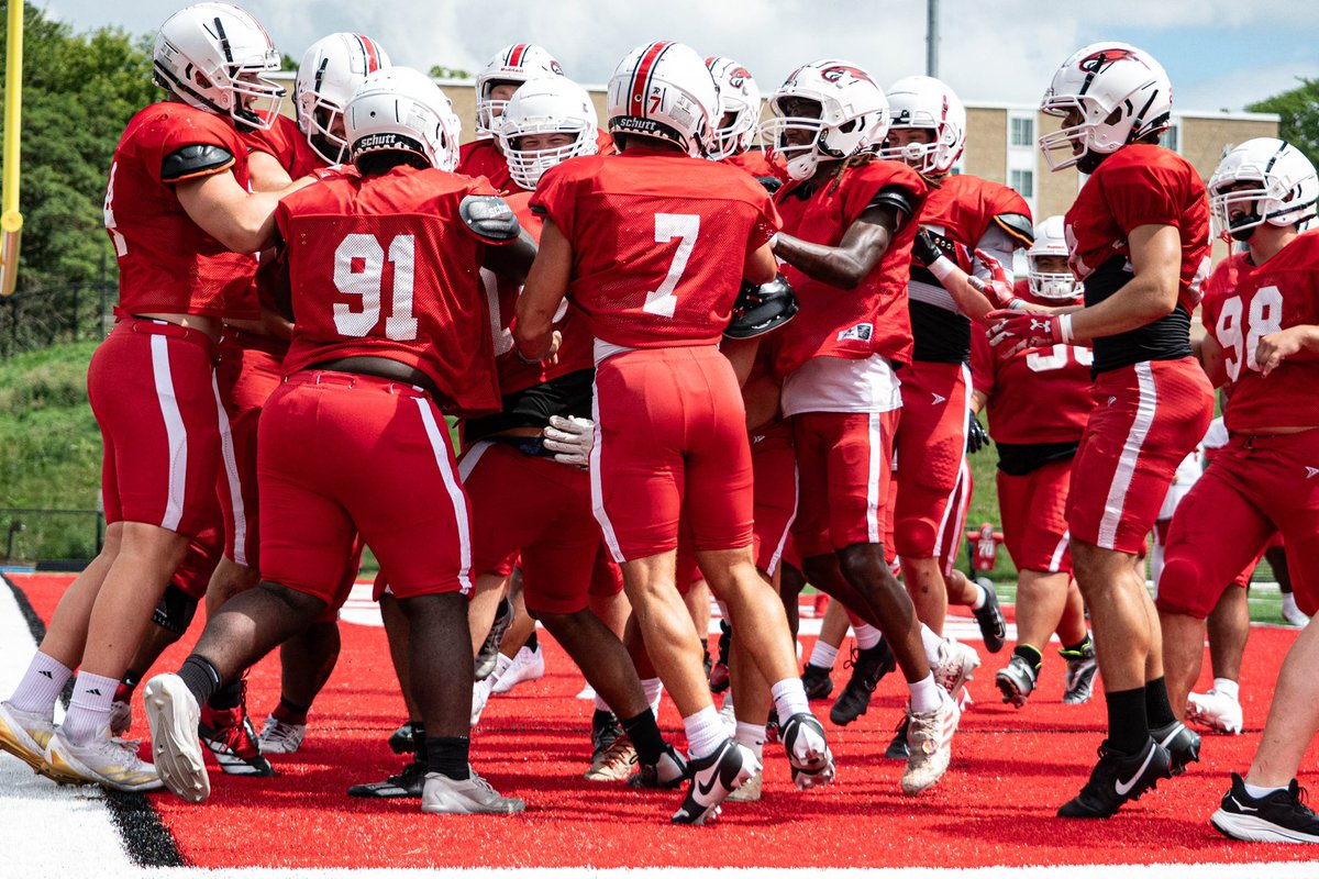 Red Hawk Football tweet media