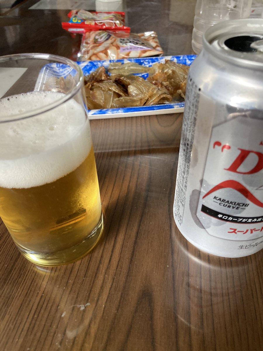 kenyume1's tweet photo. 諸般の事情で、朝からビール🍺 https://t.co/Q1Mq3FkRkc