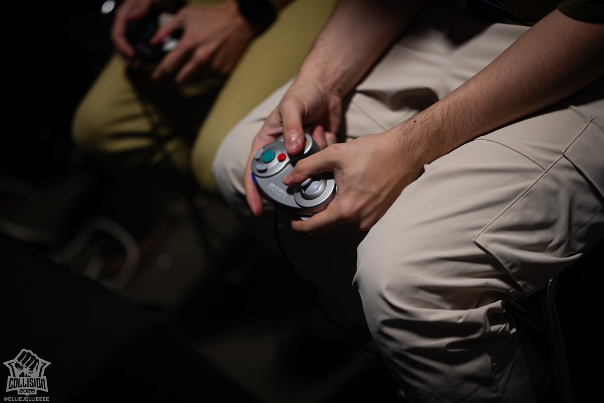 Collision Gaming Series (@collisionsmash) on Twitter photo That's a wrap on Day 1 of Collision 2025!
We'll see you tomorrow at 11AM ET for pools ๐
๐ท <a href="/mike_e_solinas/">Mike! at Home</a> & <a href="/EllieJellieeee/">CLY | EllieJellieeee ๐ฉ๐ปโ๐ณ ๐ธ ๐ Collision</a> That's a wrap on Day 1 of Collision 2025!
We'll see you tomorrow at 11AM ET for pools ๐
๐ท <a href="/mike_e_solinas/">Mike! at Home</a> & <a href="/EllieJellieeee/">CLY | EllieJellieeee ๐ฉ๐ปโ๐ณ ๐ธ ๐ Collision</a>