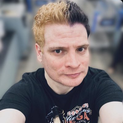 Robby Rob (@robbyrobjames) on Twitter photo #NewProfilePic #NewProfilePic