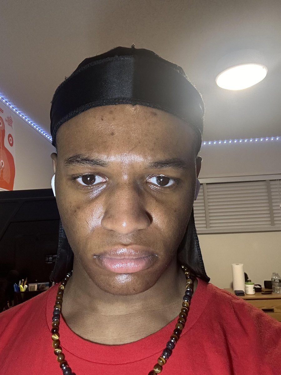 onslimetime's tweet photo. Any advice on how to make my skin more “Carti-y”?? I think it looks good, but not as good as Carti’s https://t.co/ctUsHT1faY