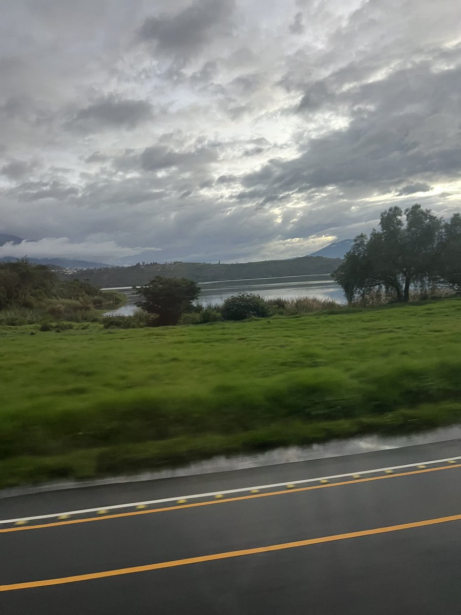 enchiscoloma's tweet photo. Yaguar o ha lugar de carreras automovilísticas y triunfos de muchos pilotos; todo esto en Ecuador, provincia de Imbabura #Ecuador #turismo #Imbabura #familia #viral https://t.co/XMPICd9rCX