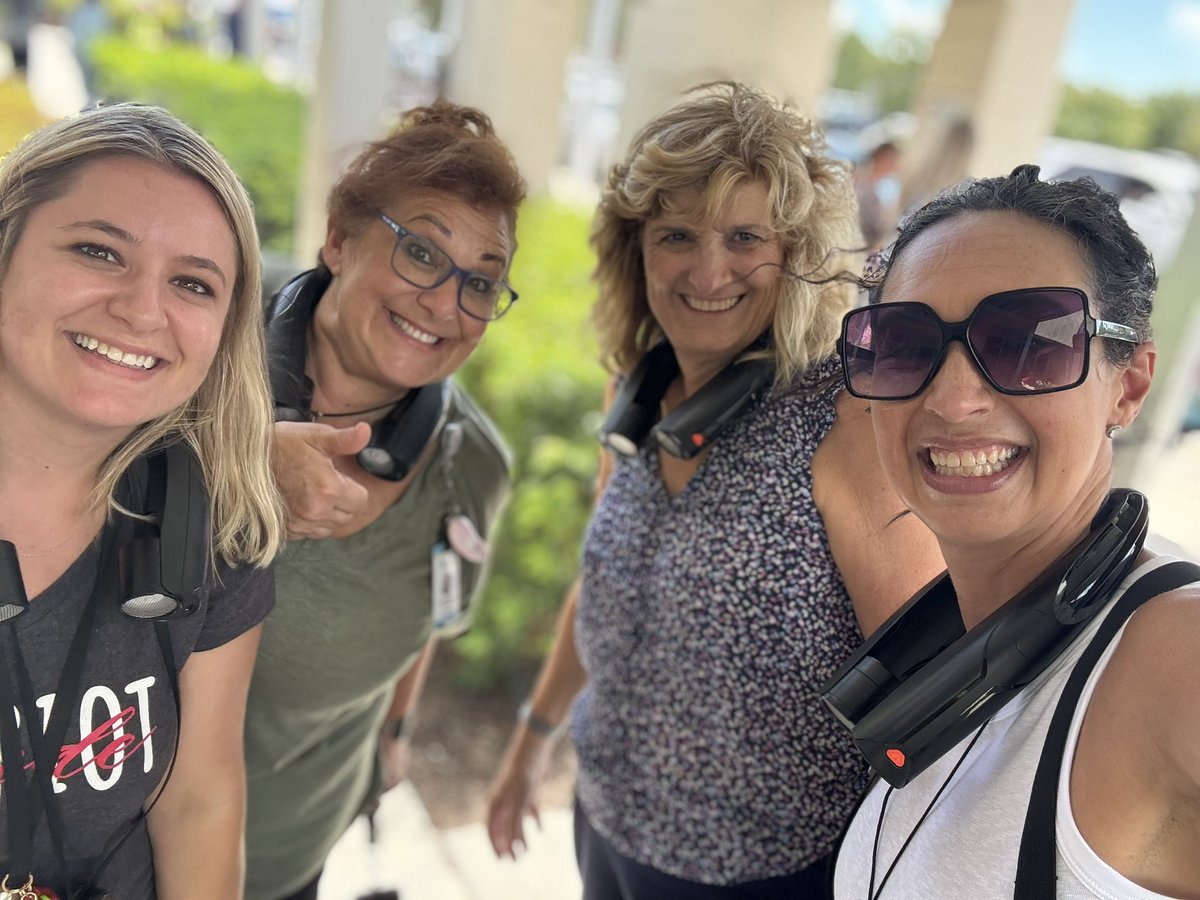 Big THANK YOU to Uptown Chemist for your generous donation of rechargeable fans for our faculty! They gave us a great breeze at car line this afternoon!