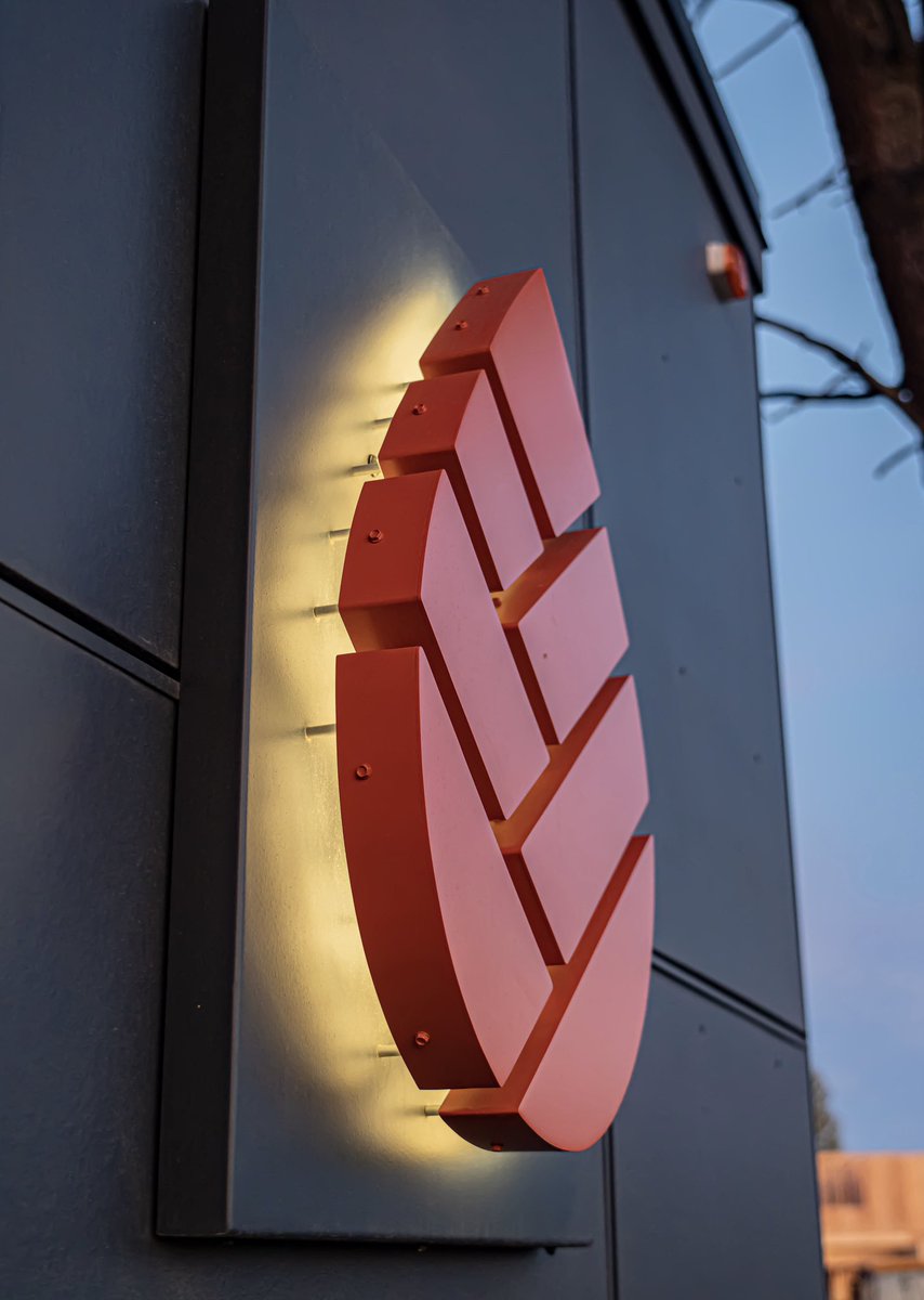 TinyHeirloom's tweet image. Have mobile office needs?
This gorgeous mobile realty office was designed, built, and delivered in record time! ⚡️

Call, DM, Email, or visit our website at TinyHeirloom.com 

#tinyhome #tinyhouse #mobileoffice #office #commercialoffice