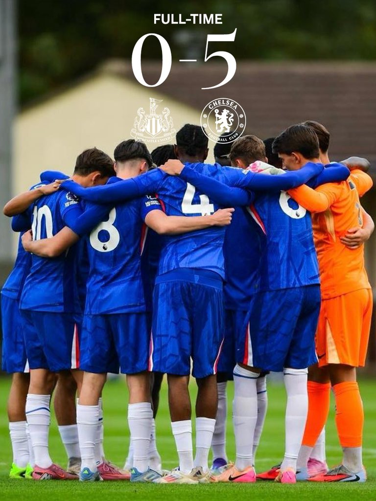 Abo_yapi's tweet image. 🚨To celebrate the first EPL win of the season no Chelsea fan should have less than 1k followers drop your handles let’s follow y’all now!!!
Follow me.