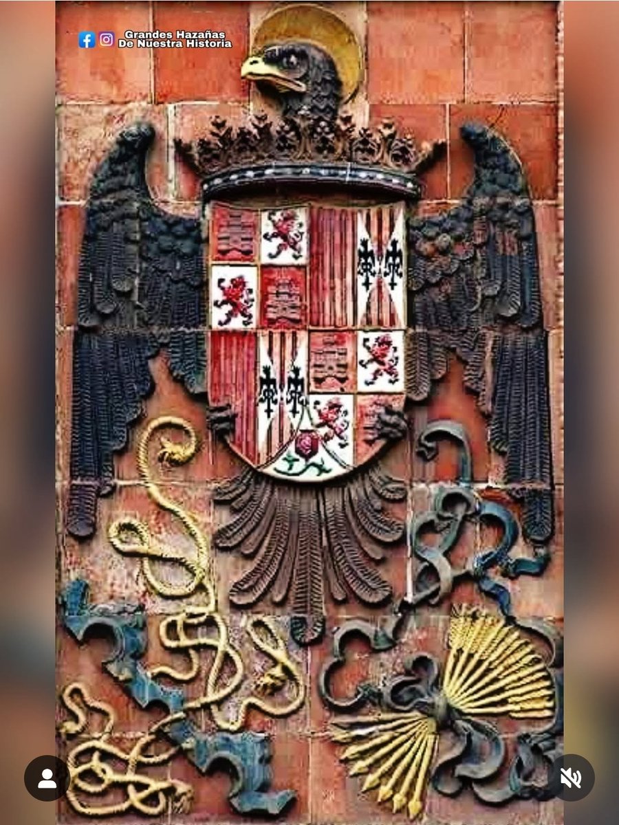 Éste es el escudo imperial de los Reyes Católicos (No de Franco). Es el primero que se puede considerar como escudo de España, y en él quedan representados todos los reinos a finales del siglo XV.
Somos de <a href="/vox_es/">VOX 🇪🇸</a> y conocemos y respetamos nuestra historia. 
#YoVotoVox 💚👑🇪🇦