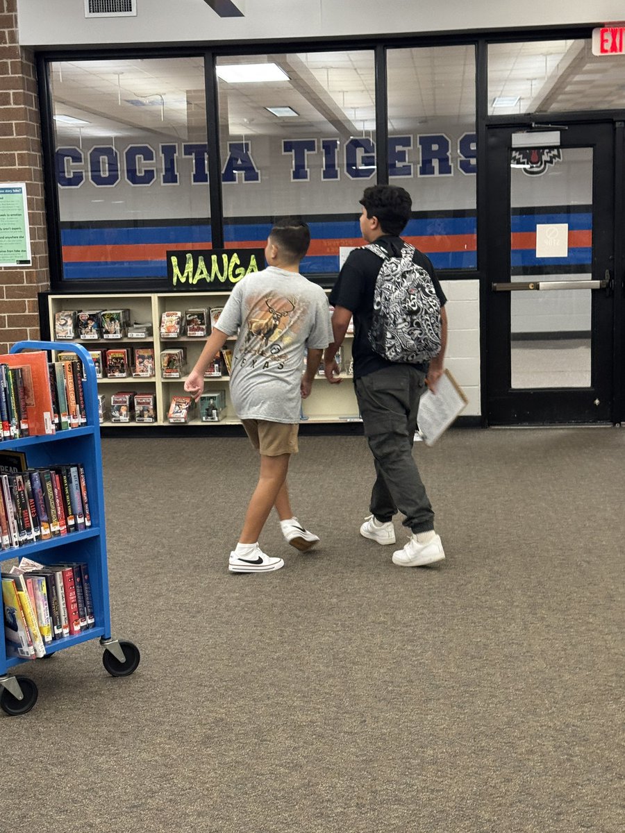 amstigerlibrary's tweet photo. 28 orientations down, 17 more to go! Great having students back in the library! 📚 🐯 https://t.co/CqEt7UgyQw