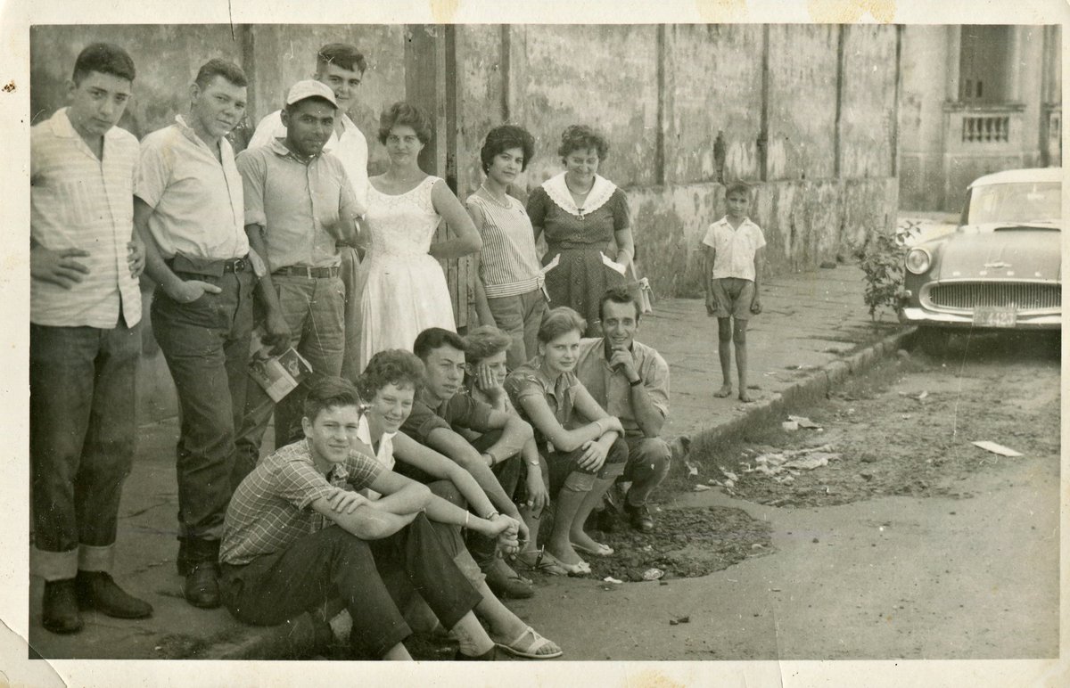 Adolescentes del barrio 🇵🇾 1960.