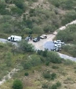DiarioLaGaceta's tweet photo. #NuevoLeón I Elementos de la Fuerza Civil abatieron a 12 sujetos en el municipio de #DrCoss, en #NuevoLeón, tras responder a un ataque. Luego del enfrentamiento, los policías decomisaron 11 armas largas, equipo táctico además de cargadores y cartuchos. https://t.co/e8XEafcMtH
