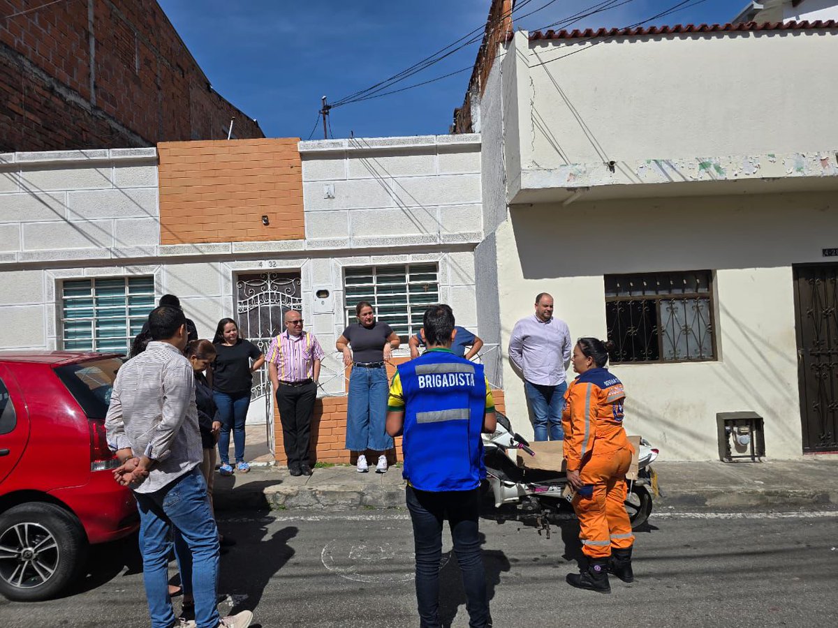 ComiteEscuela's tweet photo. Participación en los Simulacros de Emergencia de la Rama Judicial en Floridablanca y Piedecuesta (Santander).

#DefensaCivilColombiana 
#Santander
#comitéescuelapalonegro
#Palonegro https://t.co/0nfYFYeMZ9