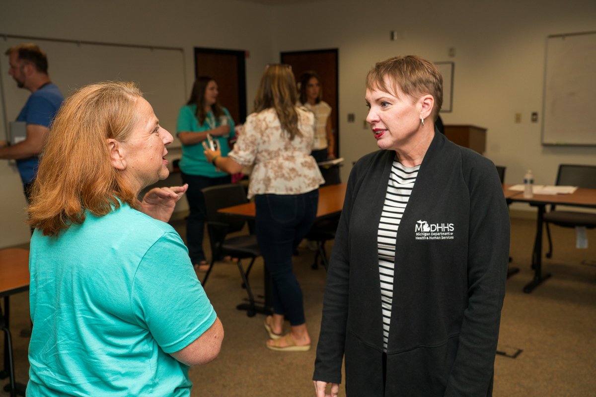 MDHHS_Director's tweet photo. Yesterday at the Allegan Co @MichiganHHS office, I saw our new CSA teaming model in action—where investigators, case managers &amp; support staff work together from day one to meet each family’s unique needs. 🧵 https://t.co/m2NDVmpth3
